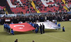 Cumhuriyetin 102’inci yılı Niğde’de  coşkuyla kutlandı