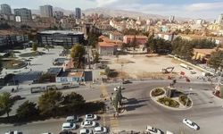 Niğde’ye Yeni Tören Meydanı ve Üç Katlı Otopark Projesi