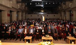“Gönülden Bir Seda” Şiir ve Müzik Gecesi Yoğun İlgiyle Gerçekleşti