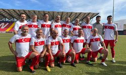 Türk Futbolunun Efsane İsimleri Niğde'de Sahaya Çıktı