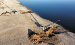 Bor Akkaya Barajı’nda Temizlik ve Bakım Çalışmaları Devam Ediyor