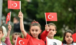 Okullarda İkinci Dönem "Bayrak Sevgisi" Temasıyla Başlayacak