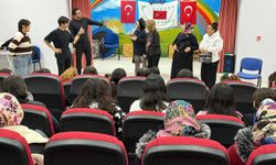 Niğde Belediyesi Tiyatro Ekibinden Sevgi Evlerindeki Çocuklara Unutulmaz Gün