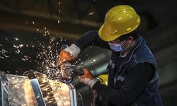 İşsiz sayısı DİSK'e göre 12 milyon, TÜİK'e göre 3 milyon 98 bine yükseldi