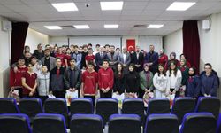 200 öğrencinin katılımıyla İslam İlmihal Yarışması Düzenleniyor