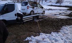 Niğde-Çamardı Yolunda Araç Takla Attı: 2’si Çocuk 4 Yaralı