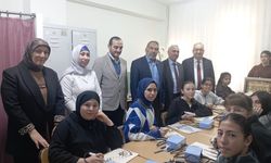 Öğrenciler Hem Öğreniyor Hem Üretiyor