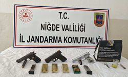 Niğde’de Jandarmadan Narkotik Operasyonu: Ruhsatsız Silah ve Zararlı Madde Ele Geçirildi
