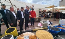 Uzkurt, köy ve beldelerde halkla buluştu