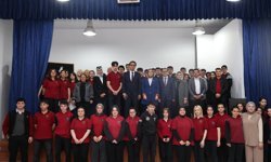Özbek Ulukışla’da Öğrenciler ve Kursiyerlerle Buluştu