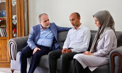 Merhum Öğrenci İçin Temsili Diploma Töreni
