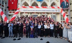 TOBB Proje Okulu Mimar Sinan MTAL’de Mezuniyet Sevinci