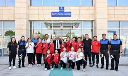 Madalyalı Minik Güreşçilerden Emniyet Müdürü Erdinç Yüceer'e Ziyaret