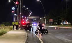 Hafif Ticari Araç ile Motosiklet Çarpıştı: 1 Yaralı