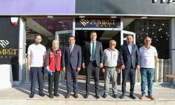 Vali Akmeşe’den Evlenecek Gençlere Destek Veren Esnafa Teşekkür