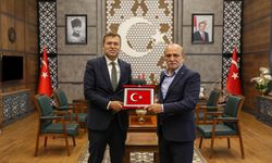 Vali Akmeşe’ye sendika ve sivil toplum temsilcilerinden ziyaret