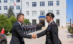 Vali Akmeşe’den İl Jandarma Komutanı Dinçer’e Hayırlı Olsun Ziyareti