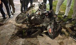 Niğde-Bor Yolunda Motosiklet Otomobile Çarptı: 1 Yaralı
