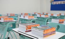 Ücretsiz Ders Kitapları, Sıralardaki Yerini Almaya Başladı