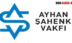 Ayhan Şahenk Vakfı Cumhuriyet Bayramı Armağanlarıyla Öğrencileri Sevindirecek