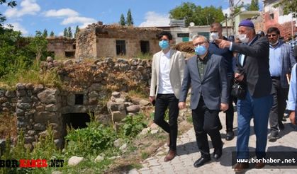 Vali Şimşek,  Çiftlik İlçesine Bağlı Köylerde Vatandaşları Dinledi