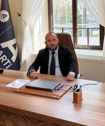 Azim Çınar: Çağ Kapattık, Çağ Açtık; Ayaktayız, Buradayız!”