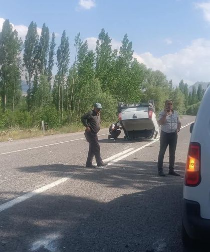 Çamardı-Pozantı yolunda trafik kazası 4 yaralı