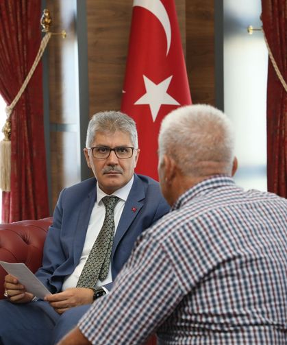 Vali Çelik, Halk Günü Toplantısında Vatandaşları Dinledi