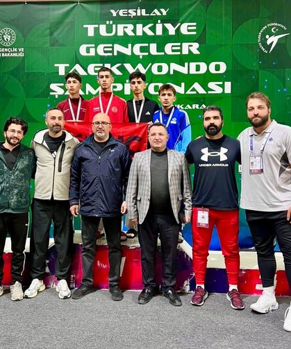 Yeşilay Türkiye Taekwondo Şampiyonası’nda Niğdeli Sporculardan Büyük Başarı