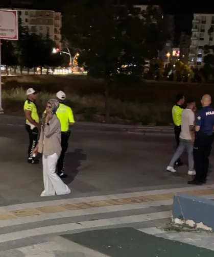 Niğde'de Otomobil ile Elektrikli Motosiklet Çarpıştı: 1 Yaralı