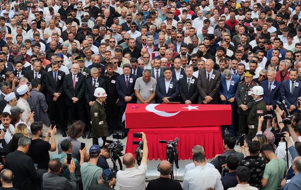 Niğdeli Şehit Uzman Çavuş Enver Yaman Son Yolculuğuna Uğurlandı