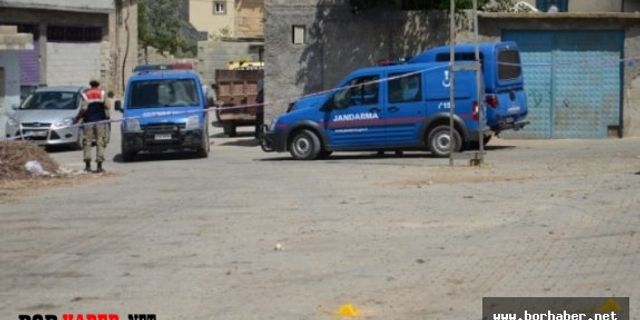 Altunhisar ilçesinde silahlı saldırı 1 yaralı