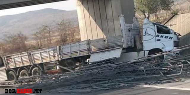 Niğde - Adana Otoyolu'nda Kaza:1 Yaralı