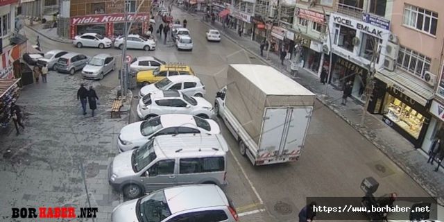 Niğde'deki Trafik kazaları kameralara yansıdı