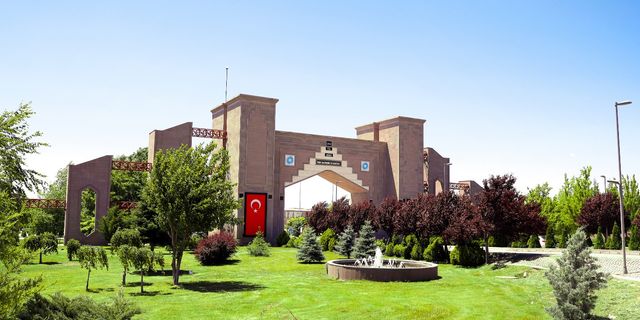 NÖHÜ’de tercih ve tanıtım günleri