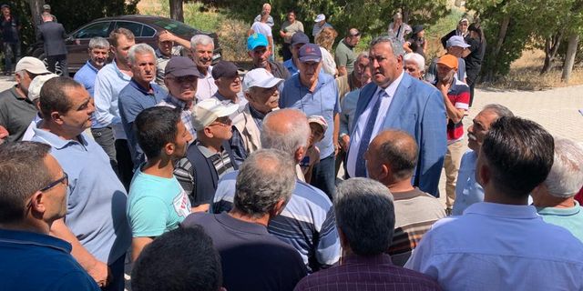 Köylüler yeterli öğrenciyi buldu. Köy okulu yine açılmadı