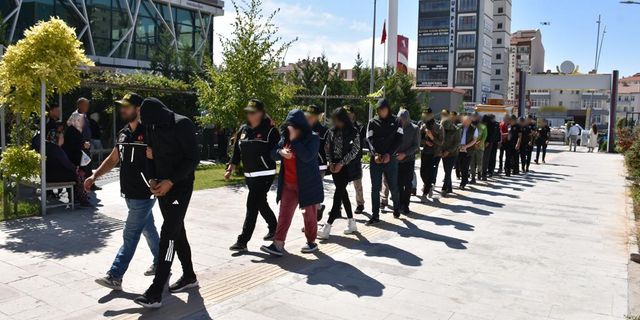 Niğde Jandarmadan büyük uyuşturucu operasyonu! 20 gözaltı
