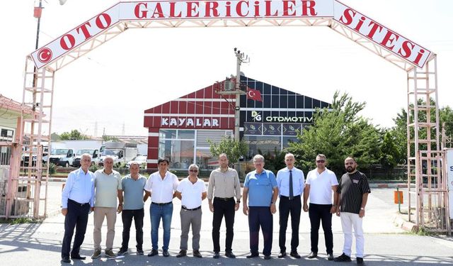 Başkan Özdemir Niğde'yi Karış Karış Geziyor
