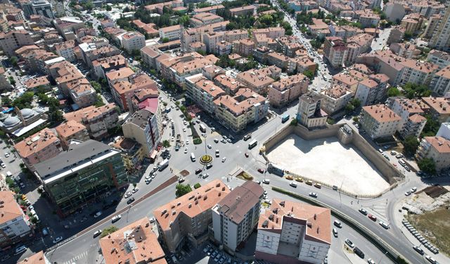 İmam Hatip Meydanına Akıllı Kavşak