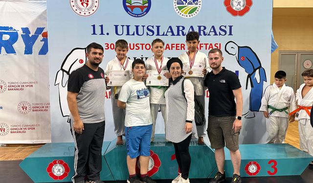 Niğdeli Judocular Sakarya'dan Madalya ile dönüyor