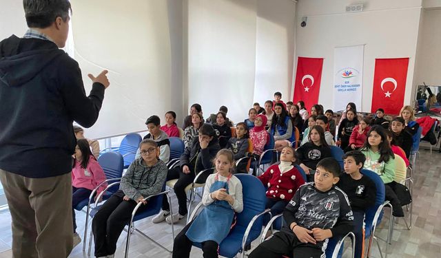 Bor Gençlik Merkezinde Osmanlı Haftası konferansı