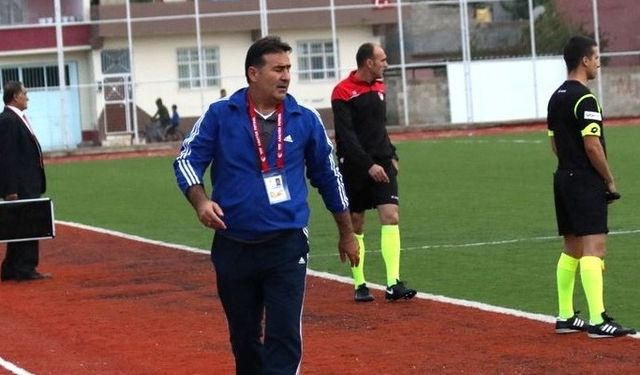 Niğde Belediyespor’un hocası görevinden ayrıldı