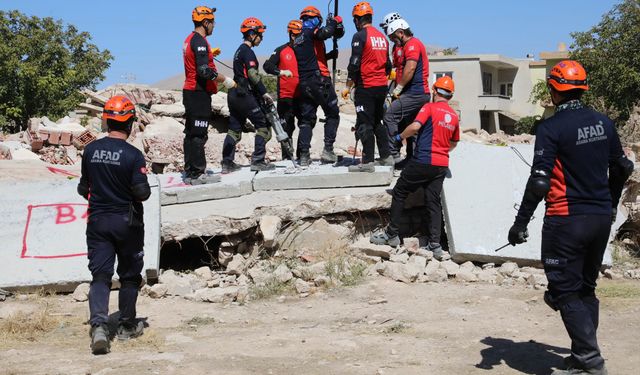 Niğde’de Deprem Tatbikatı Başarıyla Gerçekleştirildi