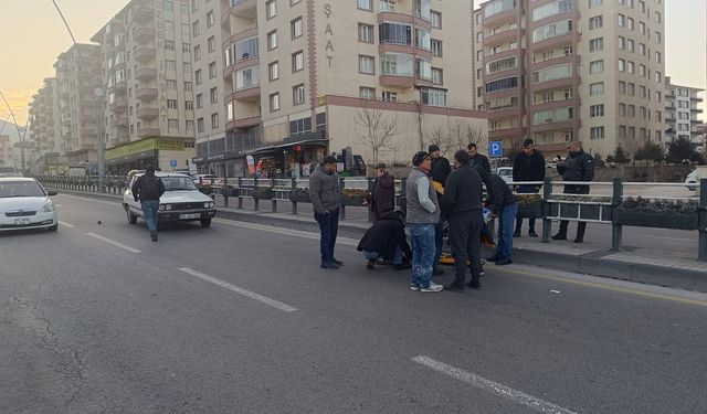 Niğde’de Bariyerlerden Atlayan Çocuğa Otomobil Çarptı