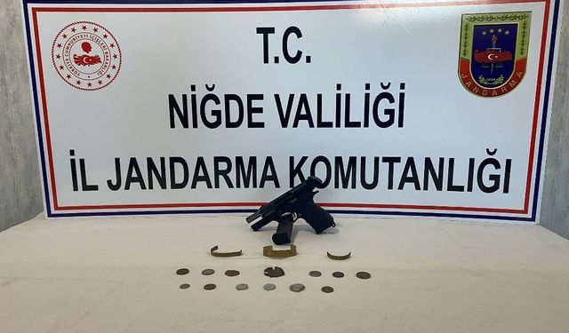 Bor İlçesinde Jandarmadan Tarihi Eser Ve Ruhsatsız Tabanca Operasyonu