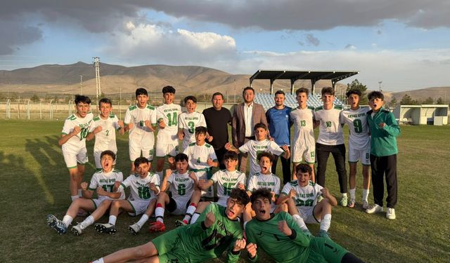 Aktaş Belediye Spor U15 Takımı Zirvede!