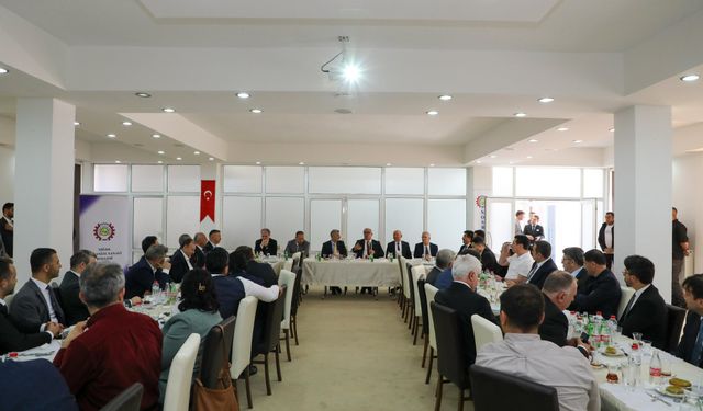 Niğde OSB’de Savunma Sanayi Yatırımcılarına Yönelik Sunum Programı Düzenlendi
