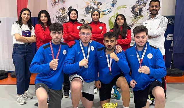 Milli Piyango Yurdu öğrencileri Badminton’da Fırtına Gibi Esti!