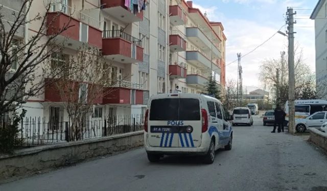 Bıçaklı Kavgada İki Kişi Yaralandı