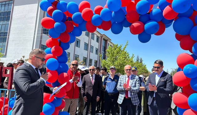 Bor’da “Gençlik ve Spor Sokağı” Coşkuyla Açıldı!
